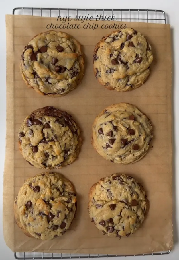 Thick Chocolate Chip Cookies (NYC-Style, Gooey Centres)